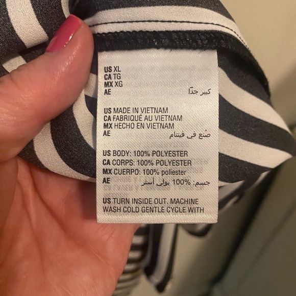 Bar III Tie Front Top- Brand New! - Picture 5 of 7